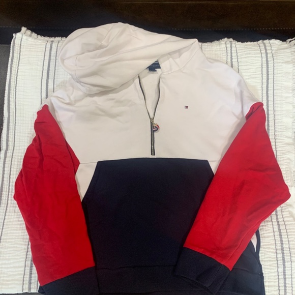 Vintage Tommy Hilfiger pullover- quarter zip- size medium - Picture 2 of 5